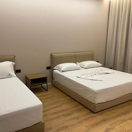 Dia Mare Deluxe Aparthotel Vlore Ngoại thất bức ảnh