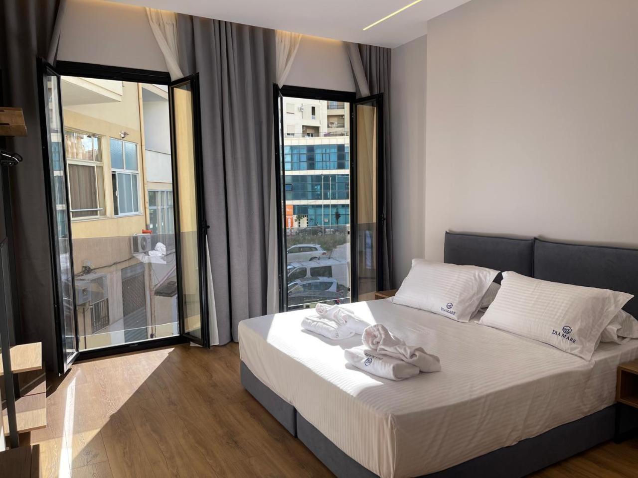 Dia Mare Deluxe Aparthotel Vlore Ngoại thất bức ảnh