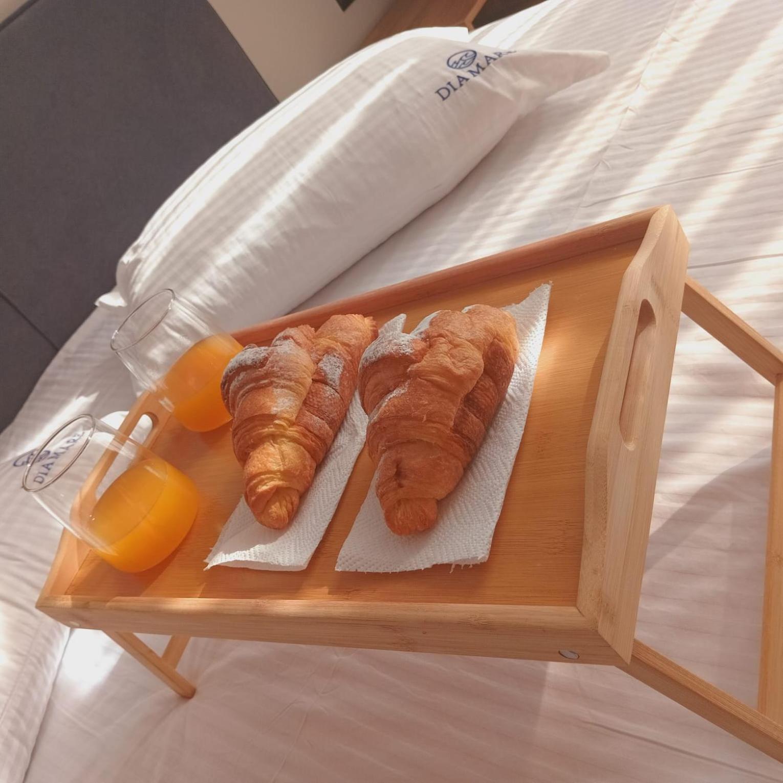 Dia Mare Deluxe Aparthotel Vlore Ngoại thất bức ảnh