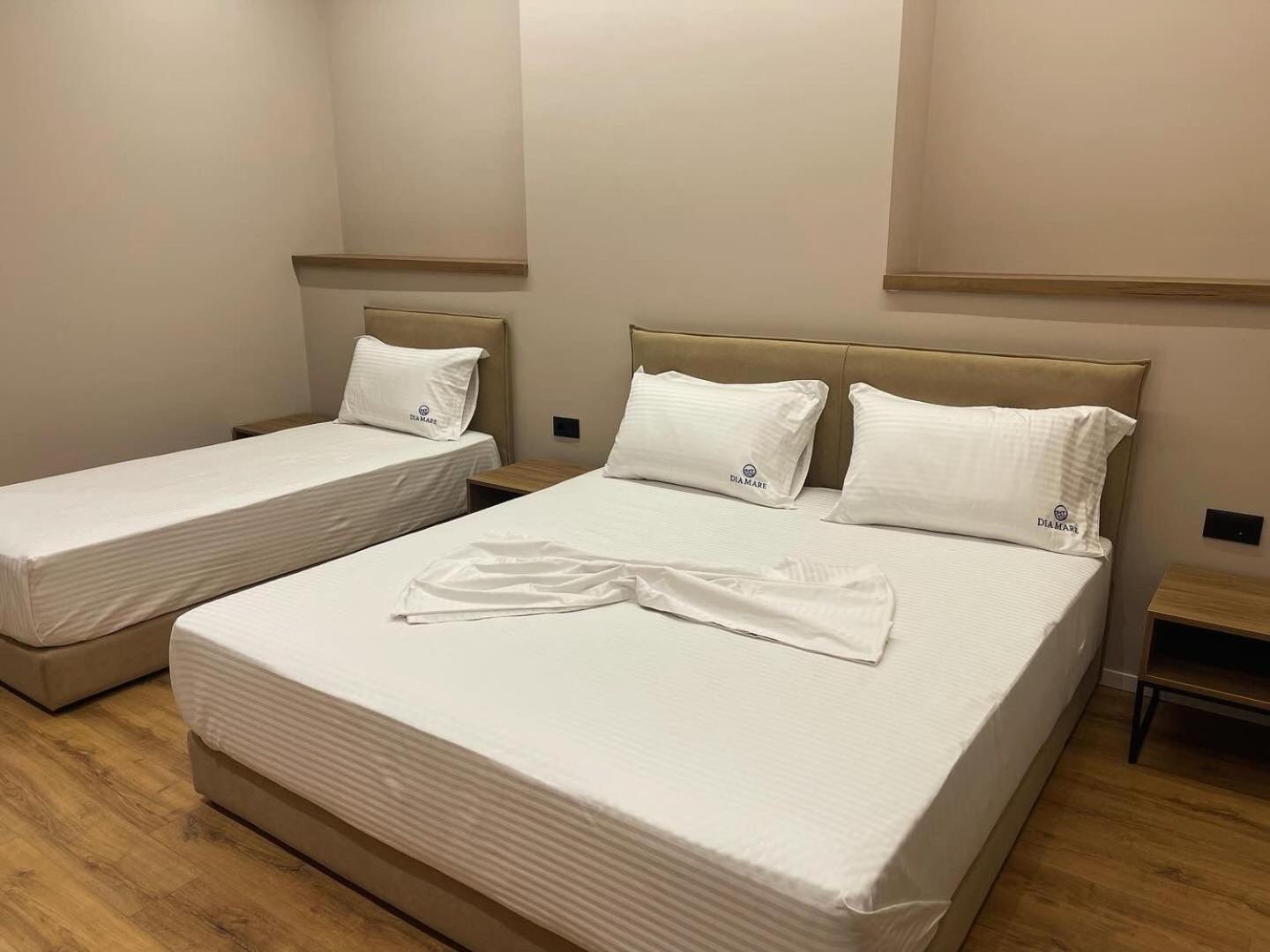 Dia Mare Deluxe Aparthotel Vlore Ngoại thất bức ảnh